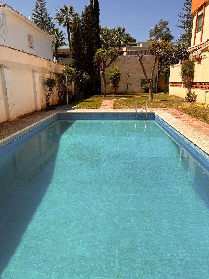 Pedregalejo Playa, Piscina Y Parking Lägenhet Málaga Exteriör bild